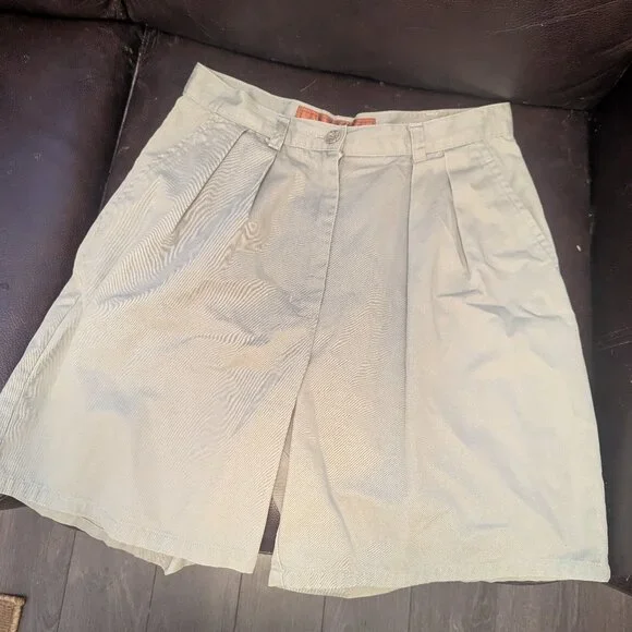 Short - Picture 1 of 1